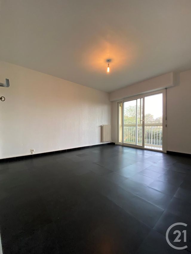 Appartement F2 à louer MANDELIEU LA NAPOULE