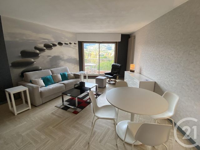 Appartement F2 à louer - 2 pièces - 47.57 m2 - MANDELIEU LA NAPOULE - 06 - PROVENCE-ALPES-COTE-D-AZUR - Century 21 Confiance Immo