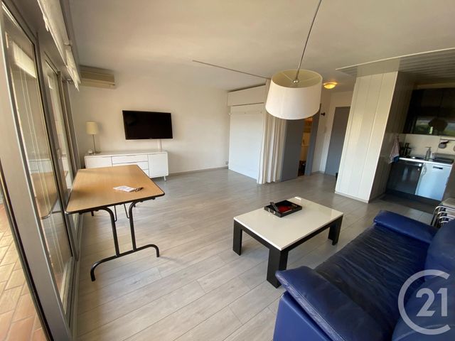 Appartement F1 à louer - 1 pièce - 32.55 m2 - MANDELIEU LA NAPOULE - 06 - PROVENCE-ALPES-COTE-D-AZUR - Century 21 Confiance Immo
