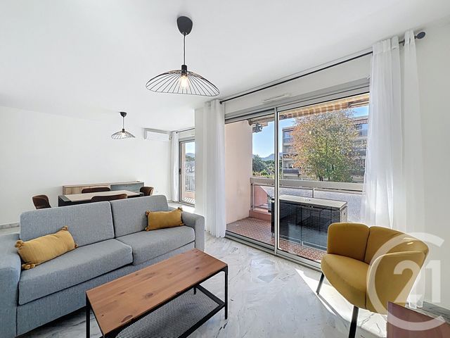 Afficher la photo en grand Appartement T2 à louer - 2 pièces - 48.13 m2 - MANDELIEU LA NAPOULE - 06 - PROVENCE-ALPES-COTE-D-AZUR - Century 21 Confiance Immo