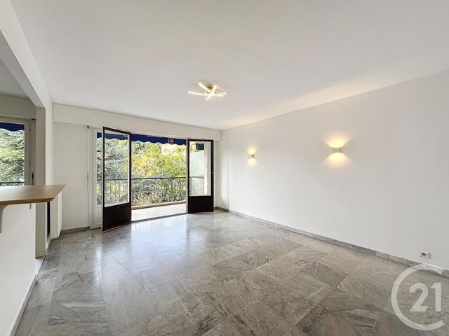 Appartement T3 à louer - 3 pièces - 67.16 m2 - MANDELIEU LA NAPOULE - 06 - PROVENCE-ALPES-COTE-D-AZUR - Century 21 Confiance Immo