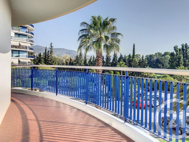 Appartement F2 à louer - 2 pièces - 45.49 m2 - MANDELIEU LA NAPOULE - 06 - PROVENCE-ALPES-COTE-D-AZUR - Century 21 Confiance Immo